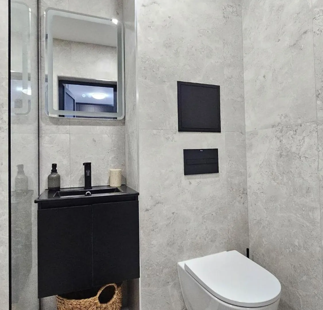 Stylish And Modern 1Bdrm Apt Free Private Parking Sofia Apartment