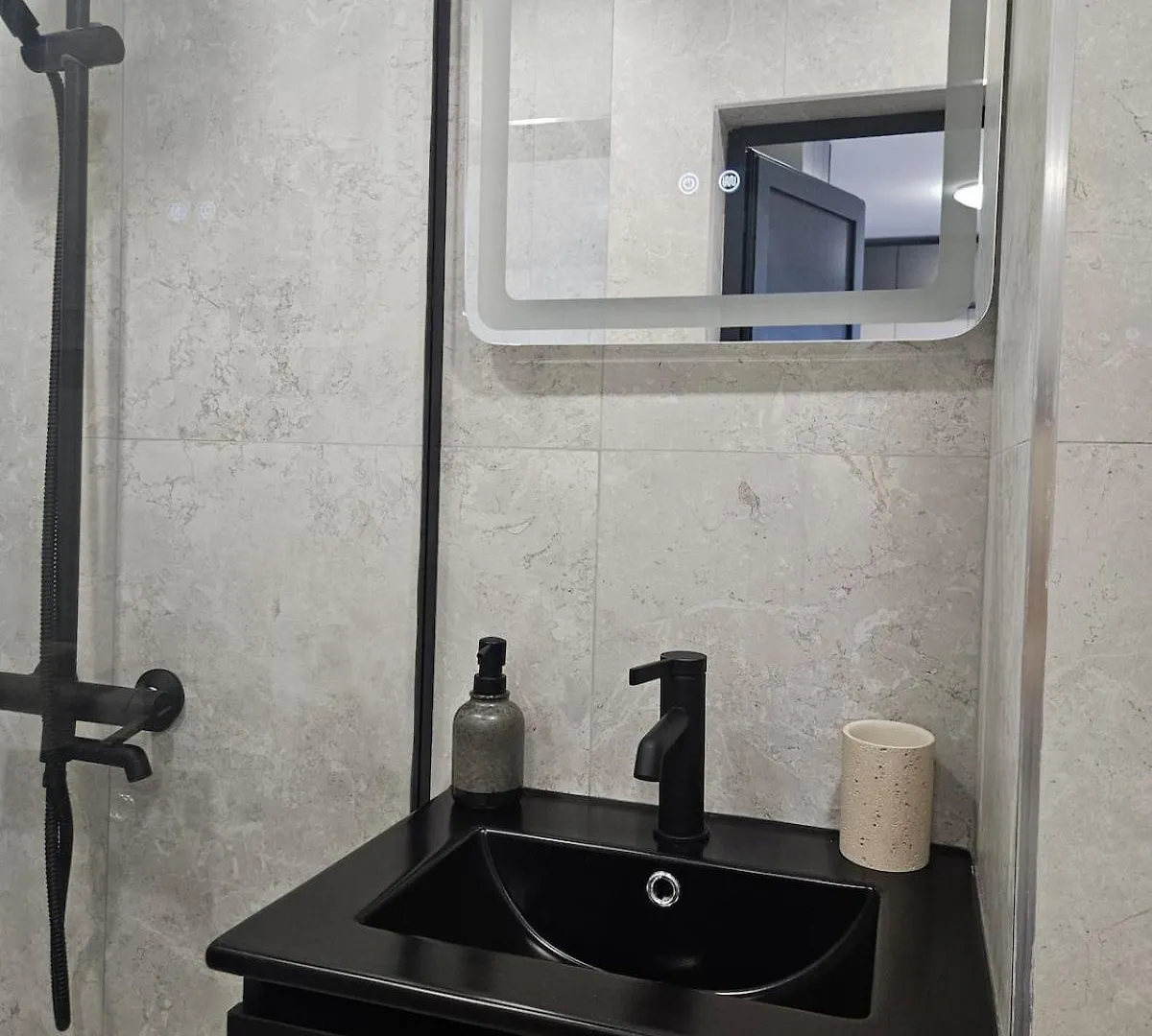 Stylish And Modern 1Bdrm Apt Free Private Parking Sofia Bulgaria