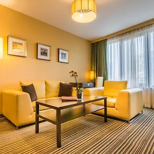 Western Olives - Free Pool & Parking Hotel