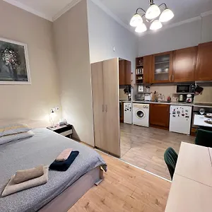 Budapest Cozy W Working Space And Wifi Apartment
